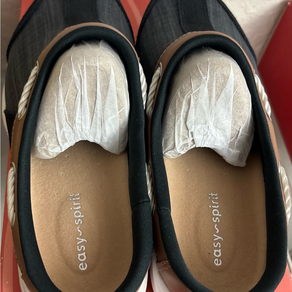 Easy Spirit Travelport clogs - Picture 7 of 8